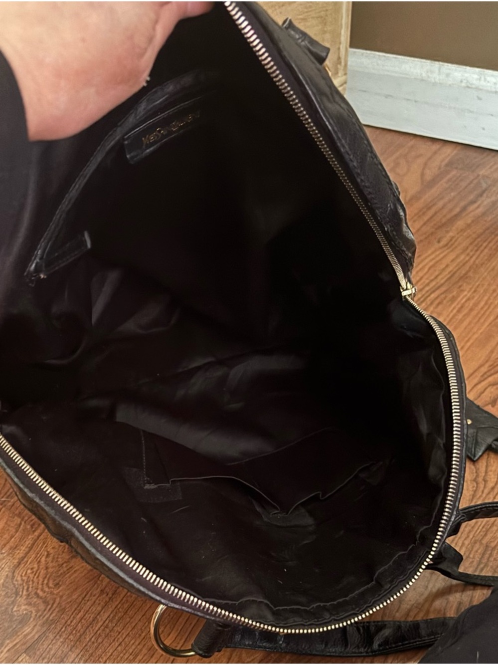 Yves Saint Laurent Black Leather Interior with Gold Logo Tag - Picture 11 of 12
